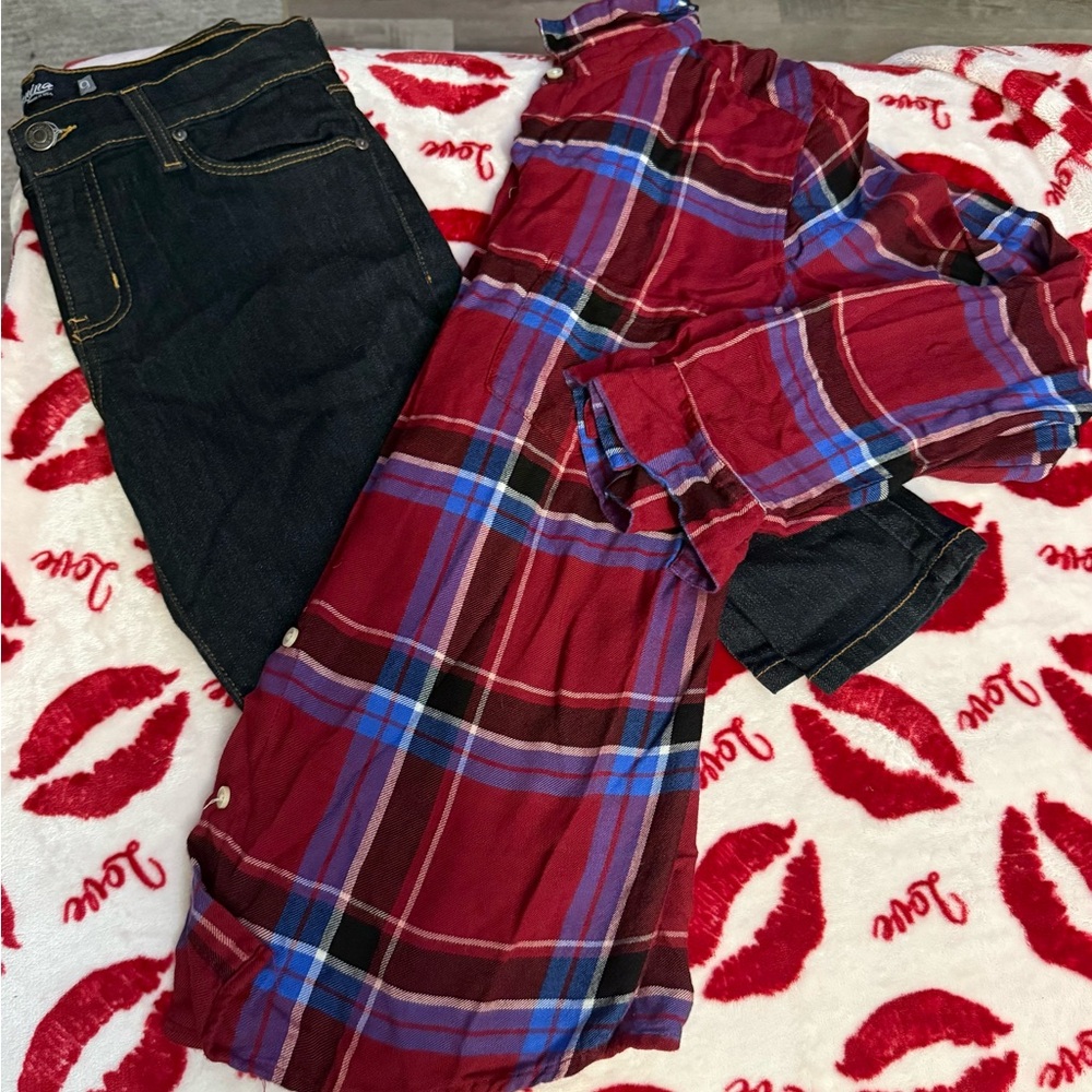 Plaid Shirt and Dark Jeans Set